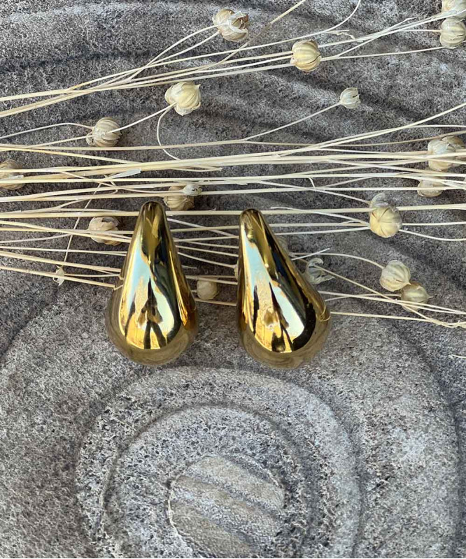 Boucles d'oreilles forme goutte d'eau dorées